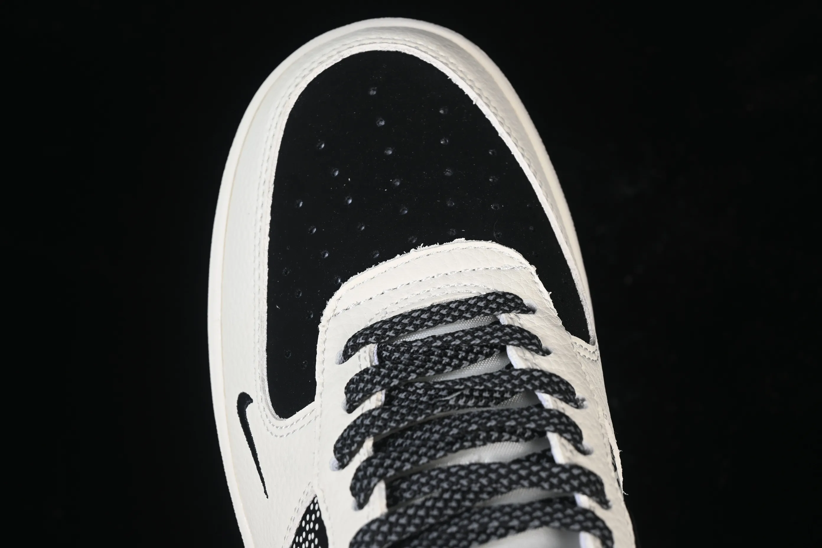 All categories Nk Air Force 1 Air Force series Nk Air Force 1 Low Air Force low-top Nike Air Force 1'07 Low Givenchy co-branded printed beige black hook Air Force 1 low-top casual sneakers KJ1688-021